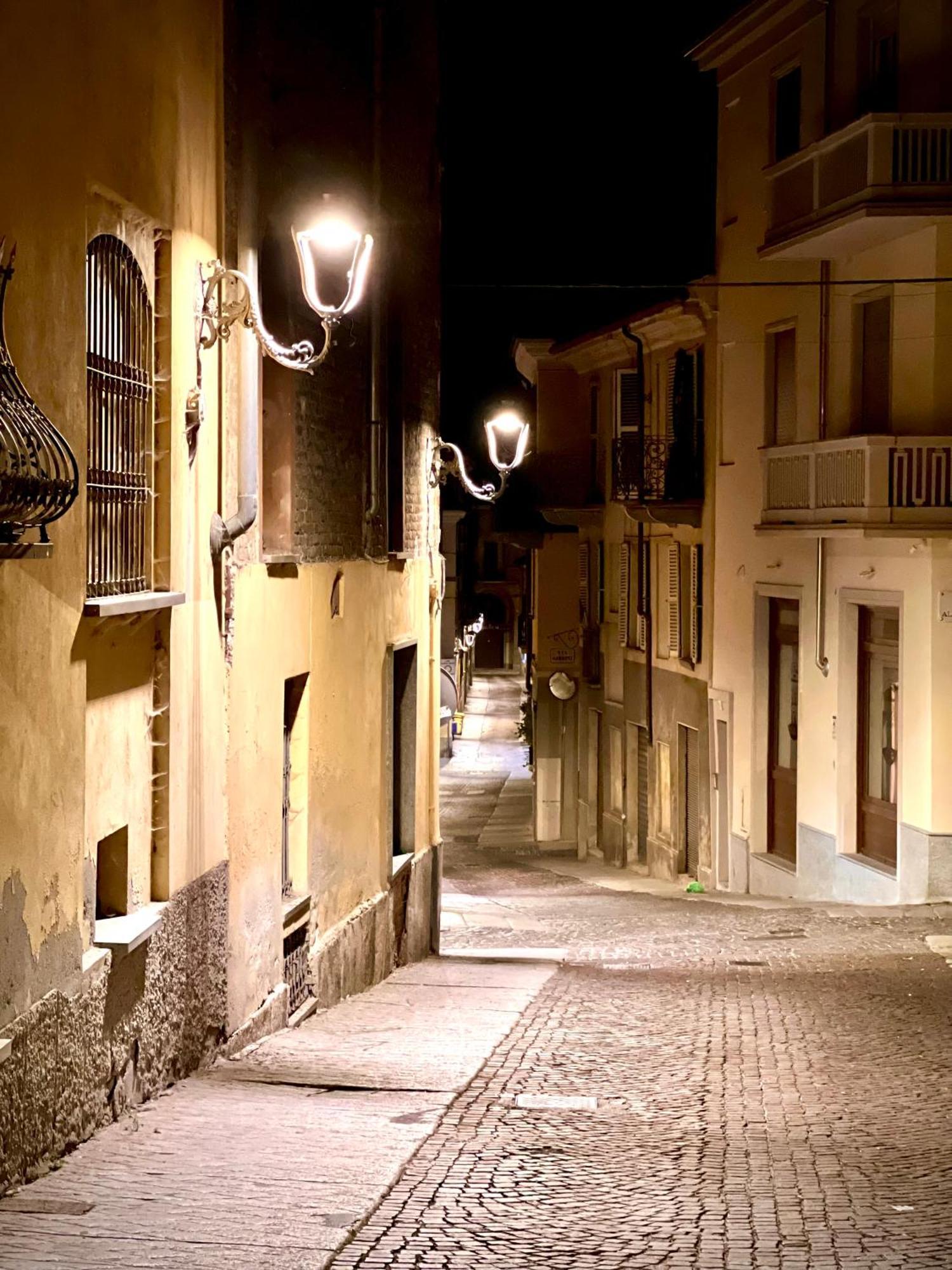 אסטי Appartamento In Centro Storico "La Casa Di Cri" מראה חיצוני תמונה